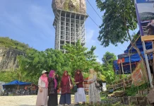 Monumen Reog Ponorogo Ramai Dikunjungi Wisatawan pada Akhir Pekan dan Hari Libur