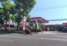 Ojol Keluhkan Harga BBM Nonsubsidi Naik