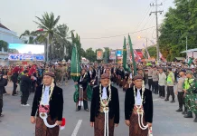 Ribuan Warga Padati Kirab Pusaka dan Pawai Lintas Sejarah di Ponorogo
