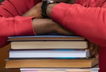 Pelajar Sering Overthinking Soal Nilai, Ini Kata Psikolog