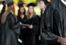 Psikolog Jelaskan Cara Menghadapi Quarter Life Crisis Pasca Kuliah