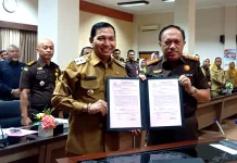 Kejari Kota Madiun Serahkan Aset Fasum Perumahan ke Pemerintah Kota
