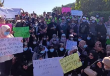 Lisdyarita Temui Massa Aksi yang Menuntut Program MBG Dilanjutkan
