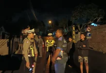 Kurang Konsentrasi, Pengemudi Pickup Hantam Portal Jalan di Pringkuku