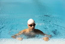 Berenang dan Asma, Benarkah Bisa Membantu Meredakan Gejalanya?