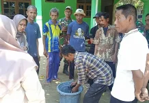 Petani Bulu Lor Antusias Ikuti Penyuluhan Pembuatan Jadam Sulfur