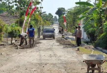 Warga Bulu Lor Rela Pinjamkan Mobil Pribadi untuk Dukung TMMD Ke-129