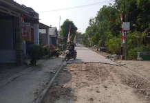 Paving Jalan TMMD Capai Depan Rumah Warga Bulu Lor