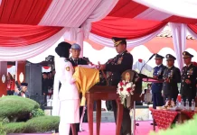 Kapolres Magetan Pimpin Upacara Penurunan Bendera HUT ke-81 RI