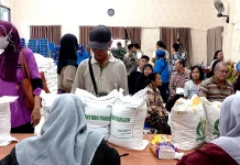 Bulog Madiun Salurkan Bantuan Pangan Bagi 11.625 Penerima