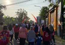 Peringati HUT Kemerdekaan, Ratusan Warga Ikuti Jalan Sehat di Desa Sambirejo
