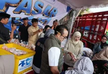 Gubernur Jatim Jaga Daya Beli Masyarakat lewat Pasar Murah