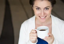 Para Pecinta Kopi, Pahami Rumus 4K untuk Jaga Kesehatan Gigi