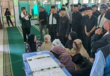 Jenazah Warga Kare Korban KM Virgo Tiba di Madiun, Disambut Isak Tangis
