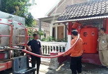 Sumur Mulai Mengering, BPBD Kota Madiun Dropping Air di Dua Kelurahan