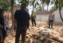 Bongkar Rumah Kosong, Warga Lembeyan Magetan Meninggal Tertimpa Tembok