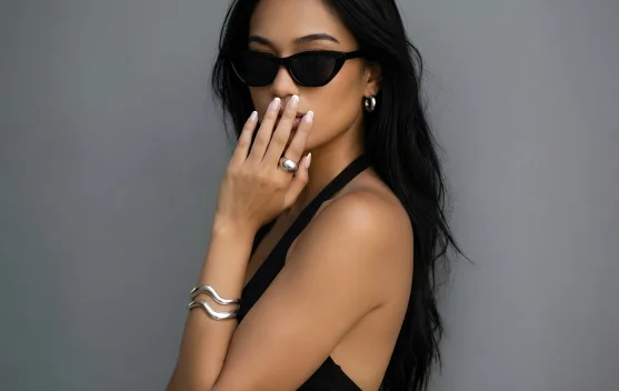 Hadir dengan Karakter Energetic dan Fashionable, Aisha Rilis 'End Of Us'