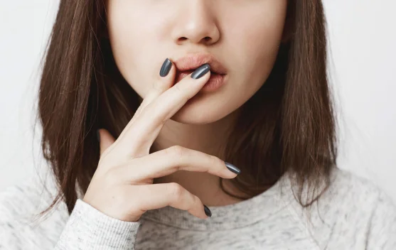 Penyebab Bibir Kering saat Menjalani Puasa