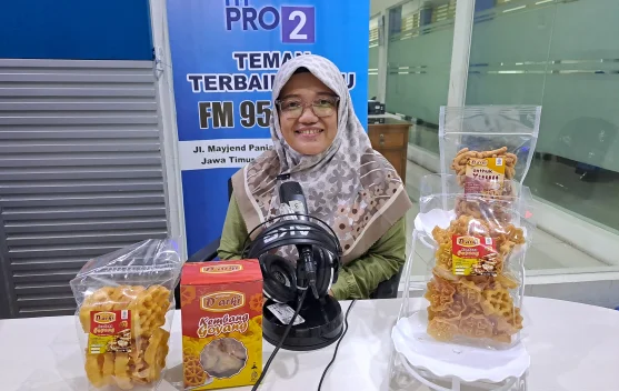 Kembang Goyang “D’arki”, Jajanan Jadul yang Kembali Digemari