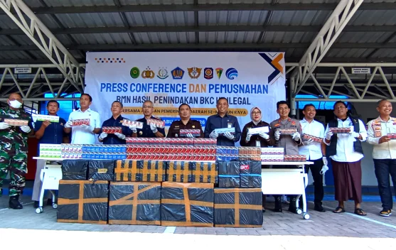 Bea dan Cukai Madiun Musnahkan Jutaan Batang Rokok Ilegal