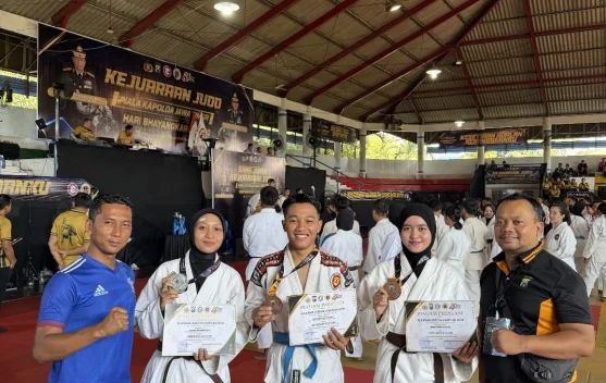Personel Polres Ngawi Raih Tiga Medali Kejuaraan Judo Kapolda Cup 2026
