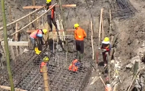 Disperkim Ngawi Kebut Jembatan Penghubung untuk Dongkrak Perekonomian