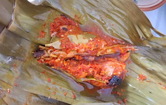 Ayam Songkem Madura, Olahan Ayam Kukus Pedas yang Cocok untuk Menu Diet
