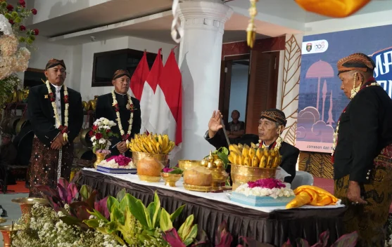 Momen Jamasan 2026, Pemkab Ngawi Kenalkan Pusaka Keris Kanjeng Kyai Parikesit