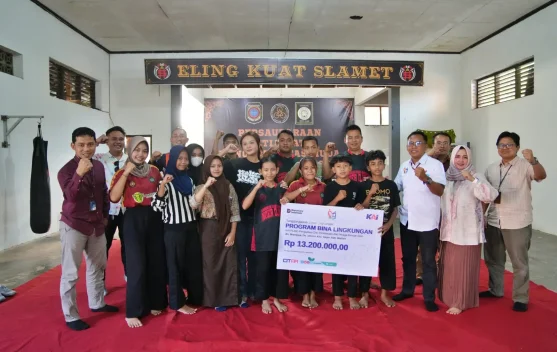 Kepedulian Sosial, KAI Daop 7 Madiun Kembali Salurkan Bantuan TJSL