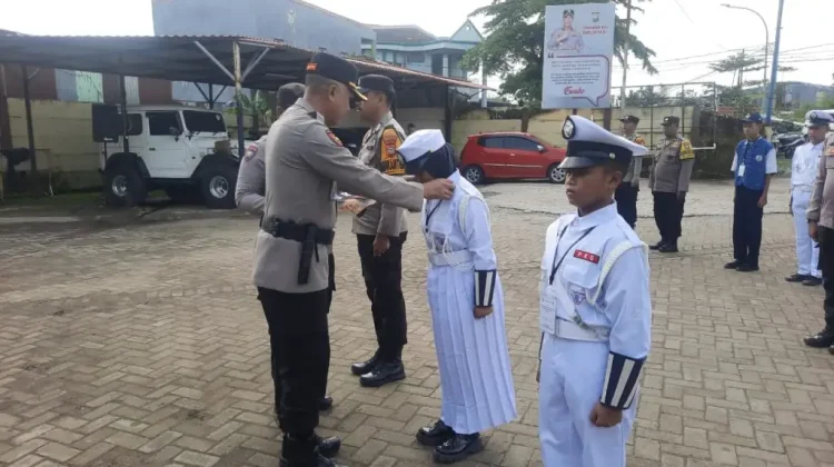 Polsek Tamalate Bentuk Karakter dan Kedisiplinan Pelajar