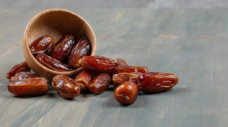 Sunnah Konsumsi Kurma Saat Berbuka Puasa