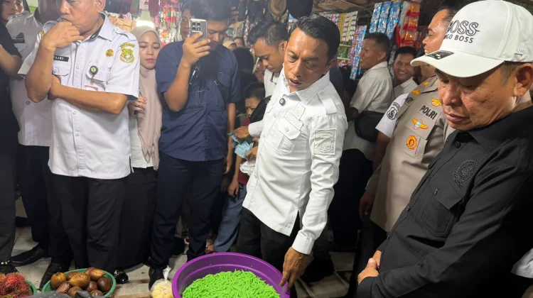 Sidak Pasar, Bupati Sidrap Pastikan Harga Bahan Pokok Stabil