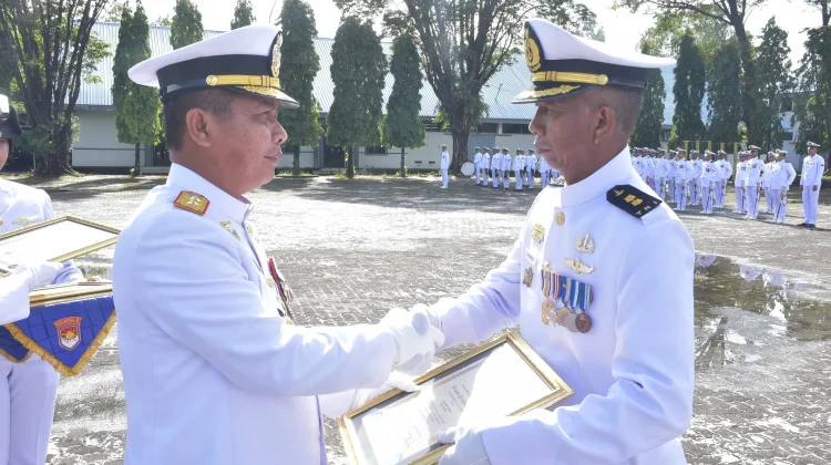 Sebanyak 27 Personil TNI AL Jalani Wisuda Purna Bakti