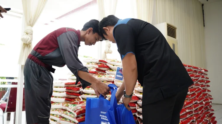 Bosowa Peduli Gelar Pasar Murah Sambut Ramadan