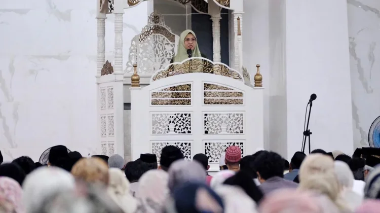 Tarawih Pertama, Bupati Gowa Ajak Masyarakat Perkuat Keimanan