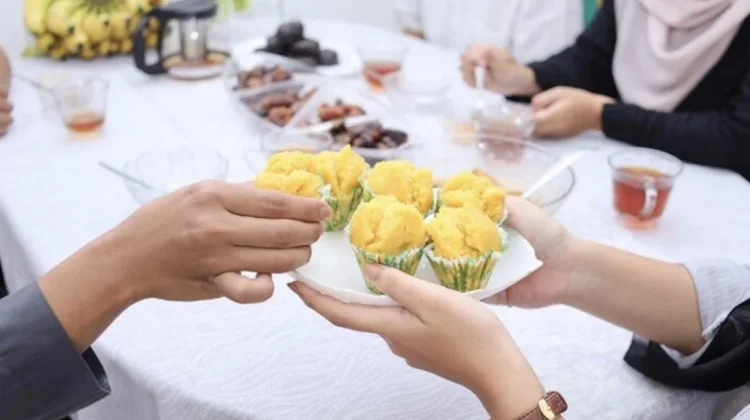 Fenomena Mokel saat Ramadan: Sekadar Tren atau Dosa?