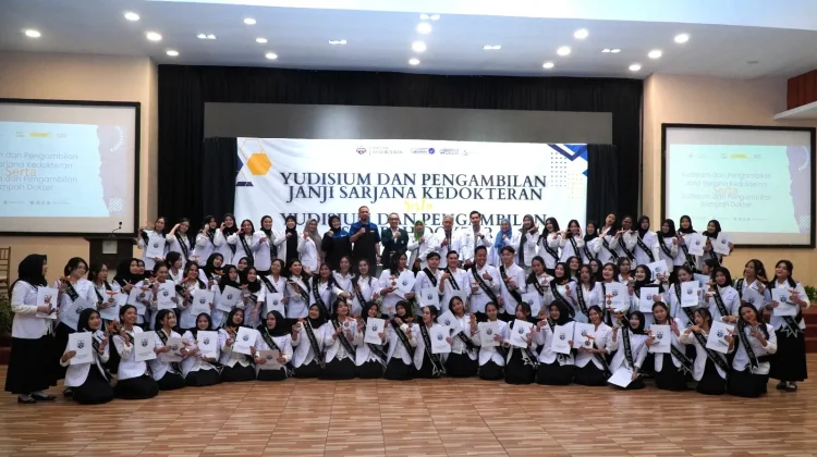 Puluhan Dokter Baru UNIBOS Dikukuhkan