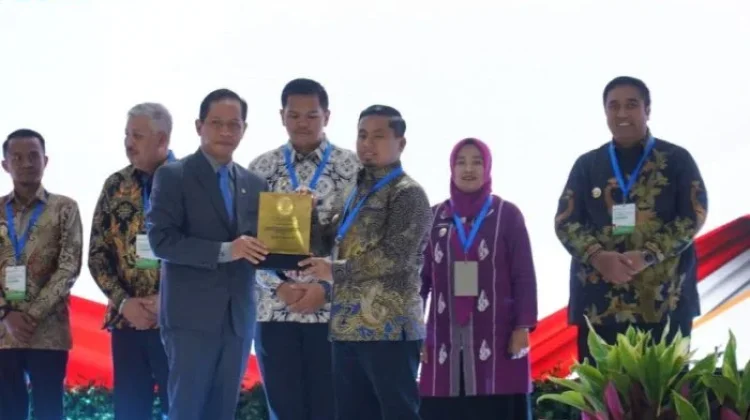 Parepare Raih Sertifikat menuju Kota Bersih 2025