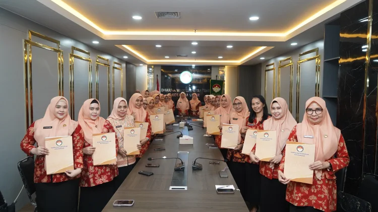 Dharma Wanita Persatuan Makassar Perkuat Kepemimpinan Unit Kerja