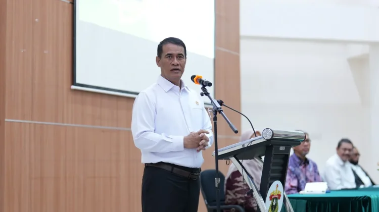 Hadir di Unhas, Menteri Pertanian Paparkan Kebijakan Pertanian Berkelanjutan