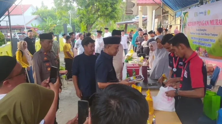 Polsek Bontomatene Amankan Gerakan Pangan Murah Ramadhan