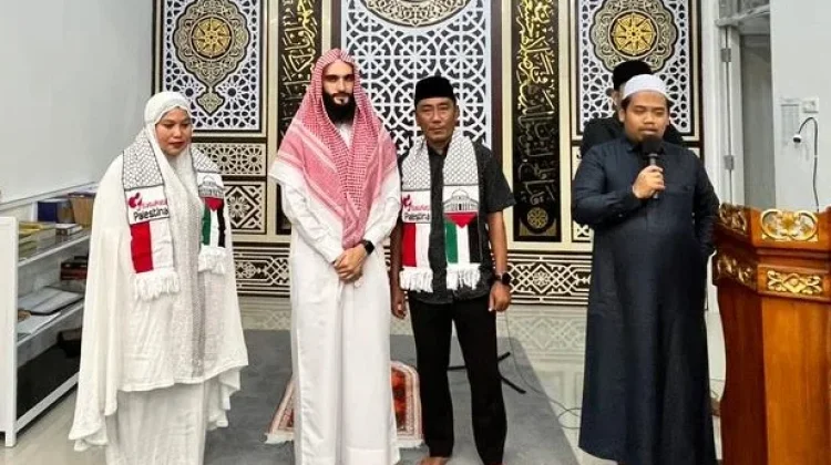 Kalsum Kadir Sambut Syaikh Palestina di Masjid Binti Marwati Parepare