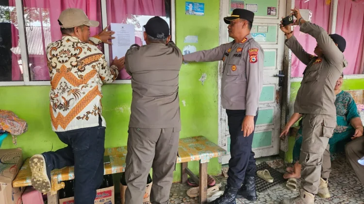 Polsek dan Pemerintah Kecamatan Enrekang Razia Warung Makan