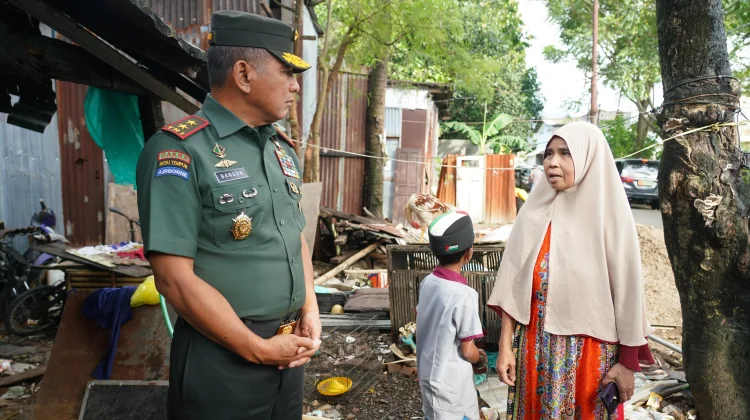 Pangdam XIV/Hanuddin Empati Terhadap Guru TK Kartika