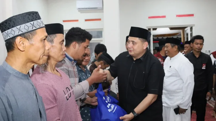 Munafri Dorong Pengurus Masjid Perkuat Fungsi Sosial dan Pembinaan Generasi