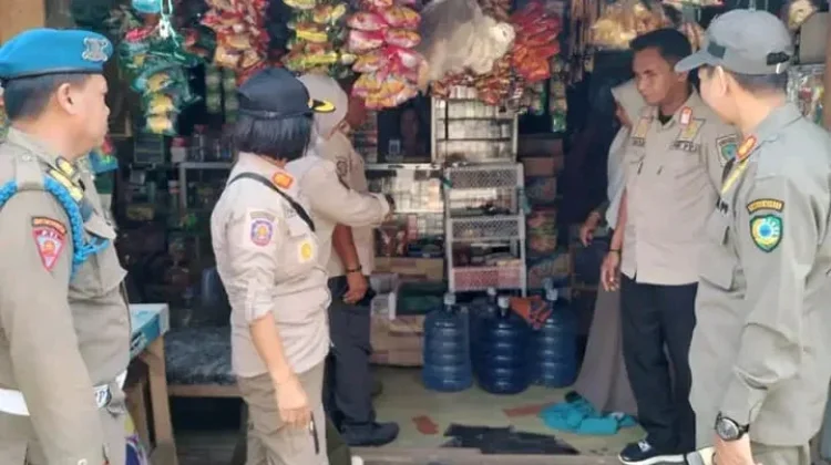 Satpol PP Maros Temukan Rokok Ilegal di Mandai dan Marusu
