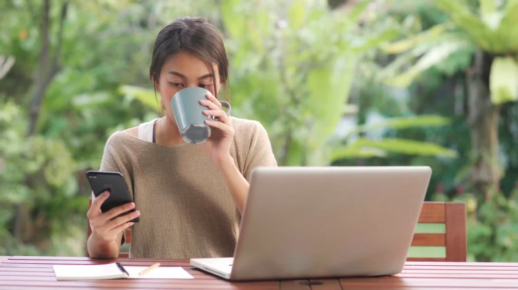Hindari “Dry Text”, Ini Tips Berkirim Pesan yang Lebih Efektif