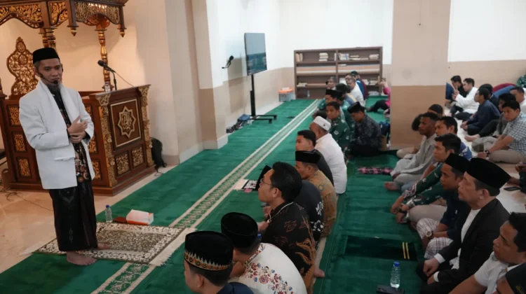 Gerhana Bulan Total, Jamaah Unismuh Makassar Laksanakan Salat Khusuf