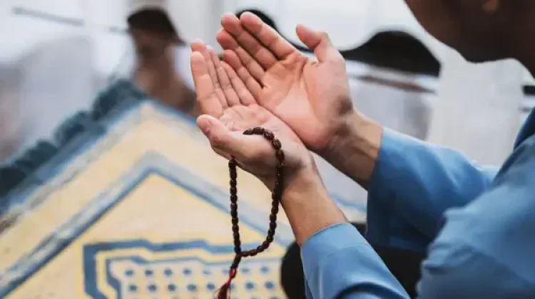 Menggapai Pengampunan dan Kasih Sayang Allah