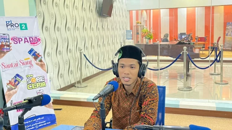 Sholat dalam Al-Qur’an Cegah Perbuatan Keji dan Munkar